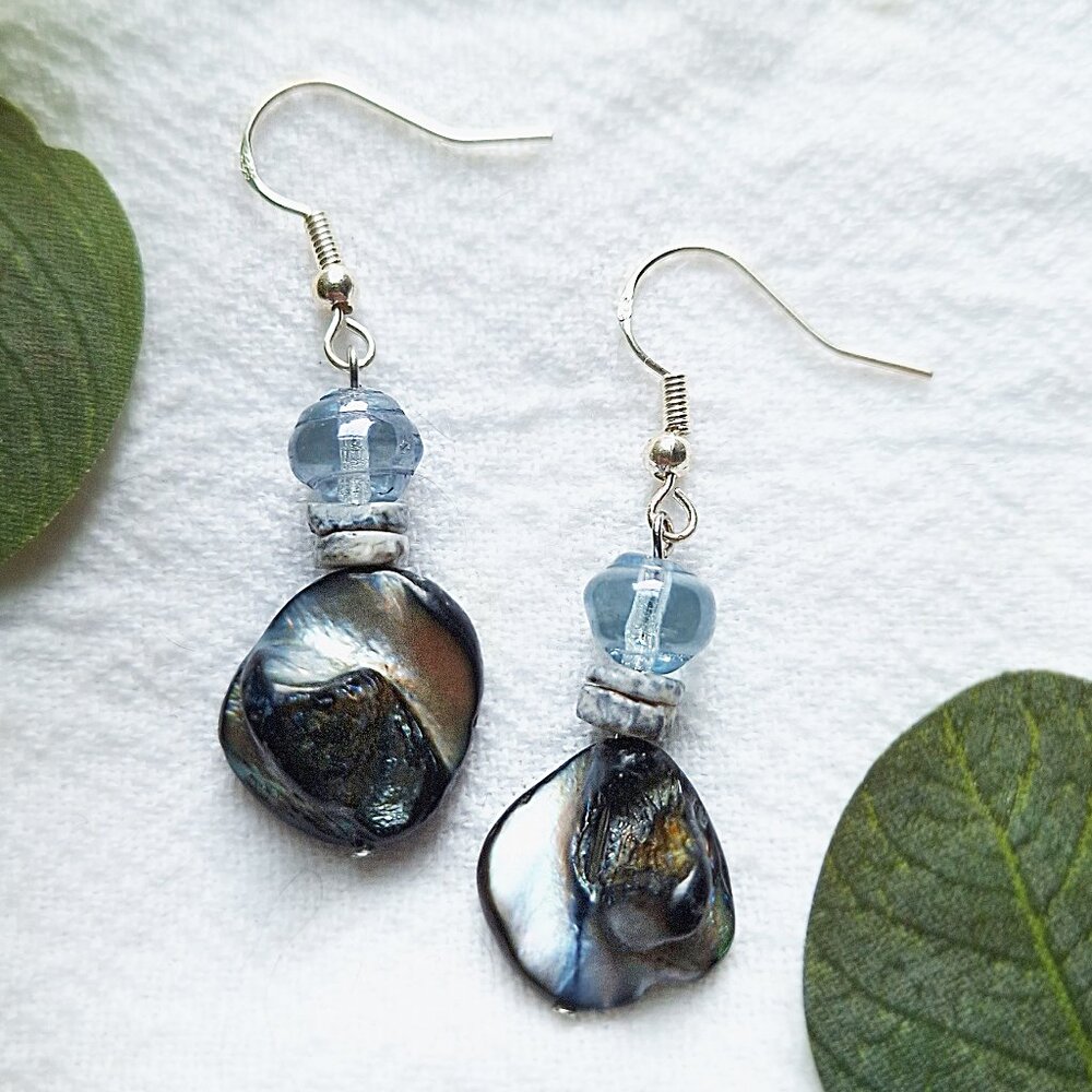 Small Black Pearl Drop Earrings, Boho Grunge Shell Earrings, Dark Ocean Inspired
